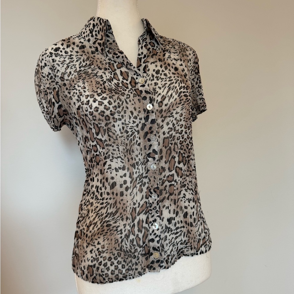Tan and Brown Short Sleeve Fitted Button Down Shirt